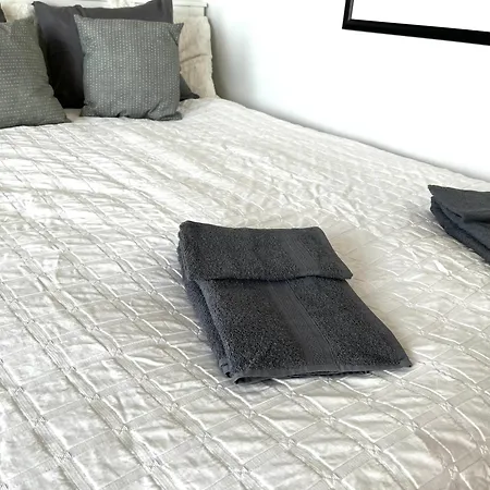 Apartment Comfort&cozy Near Metro *